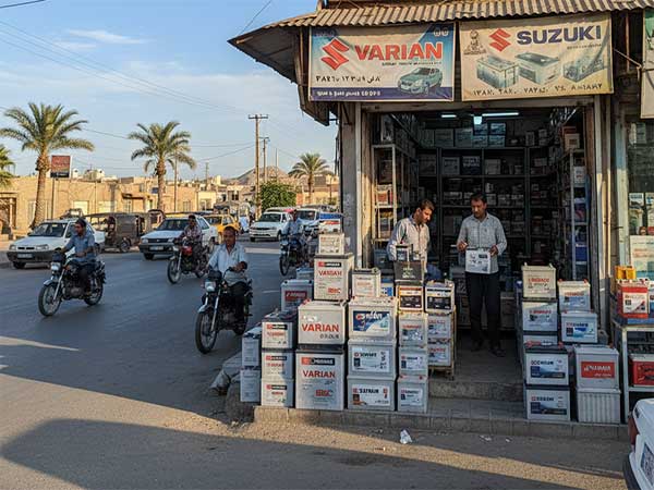 خرید و قیمت باتری در چابهار با گارانتی معتبر و نصب در محل ماشین